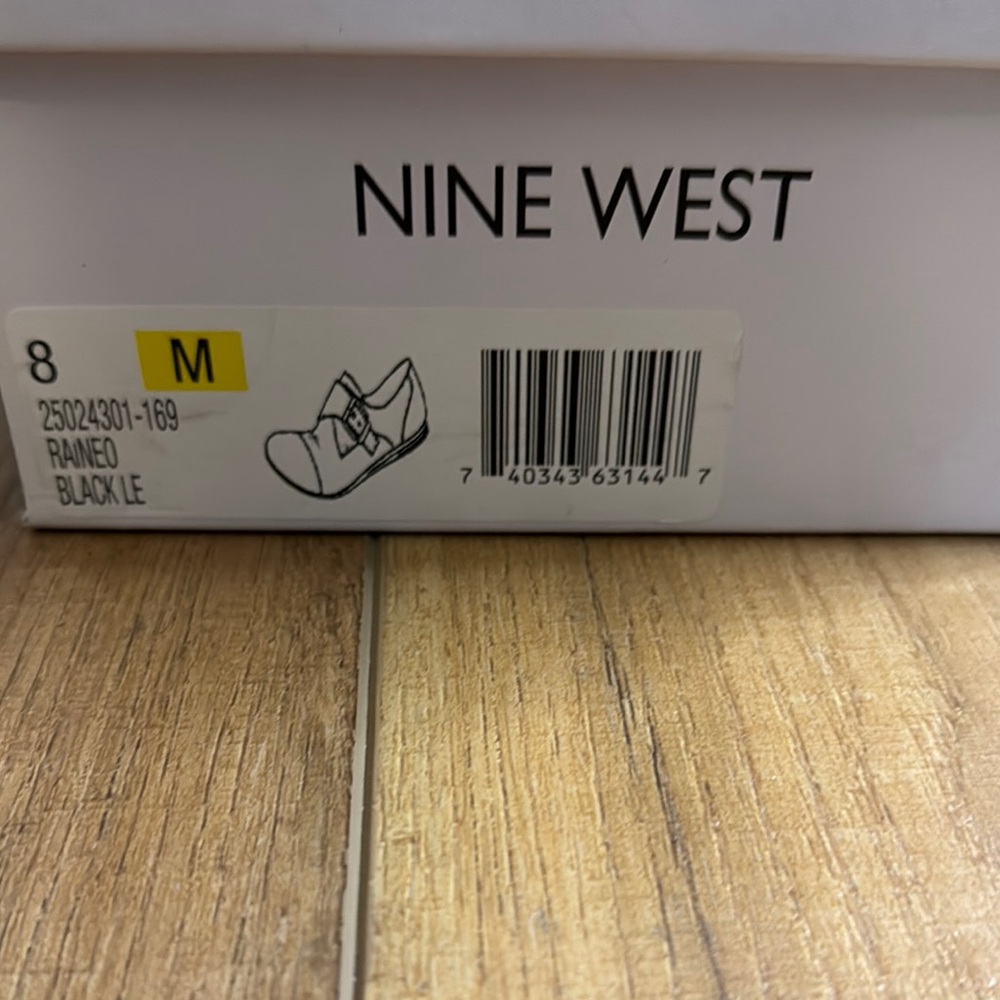 Nine West Black Shoes - Picture 2 of 9